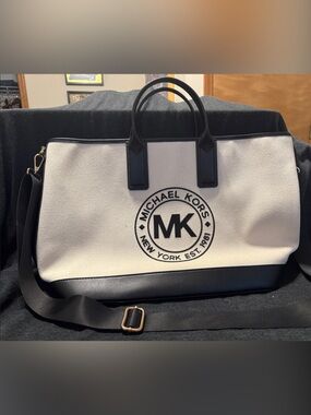 Michael Kors Black and Cream Canvas Tote bag with Logo